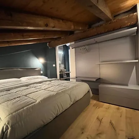 公寓 Dimora Santa Lucia *